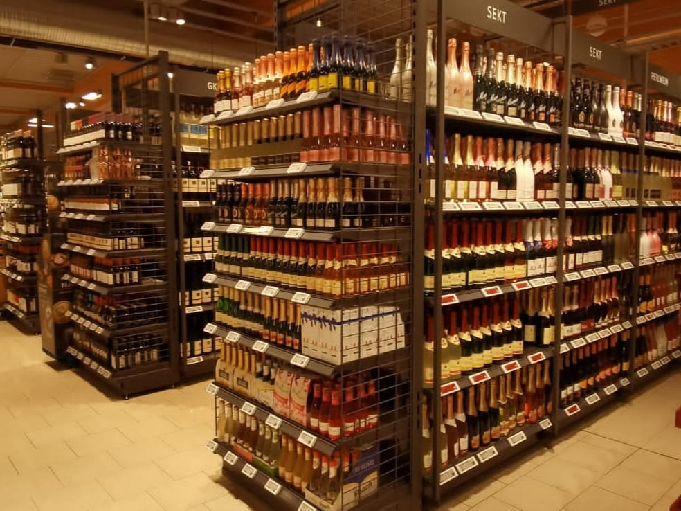 Eine große Auswahl an Weinspezialitäten über mehrere Gänge.