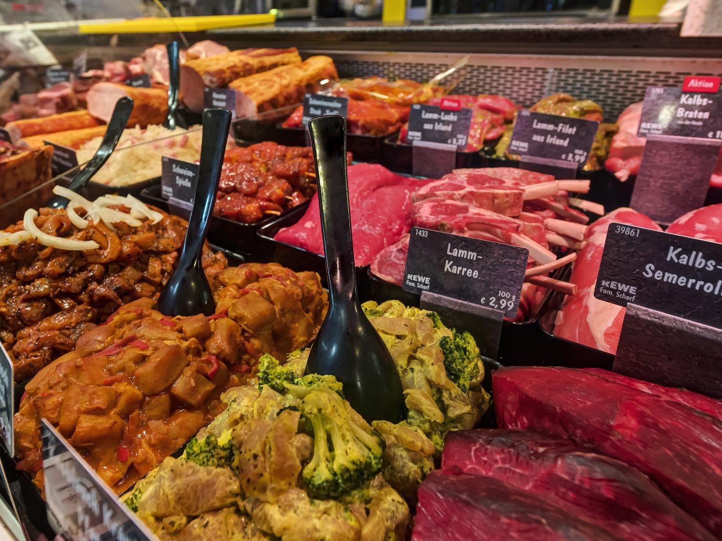 Fleisch Servicetheke