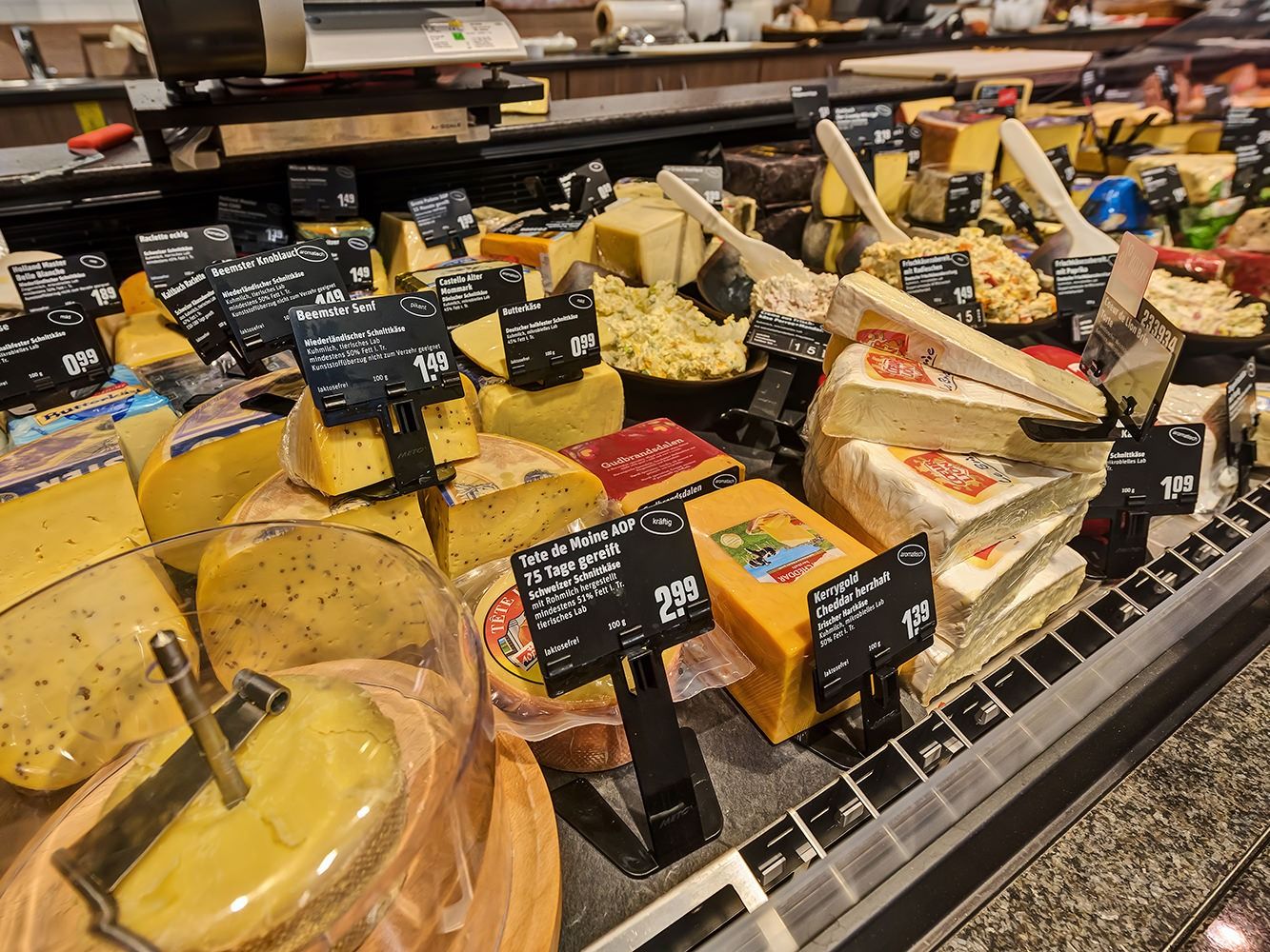 Käse, Wurst & Fleisch Servicetheke