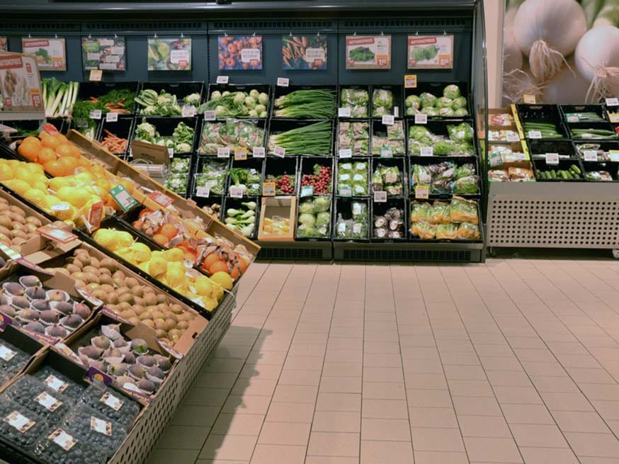 Sortenvielfalt das ganze Jahr in unserer Obst und Gemüseabteilung – von A wie Apfel bis Z wie Zucchini.