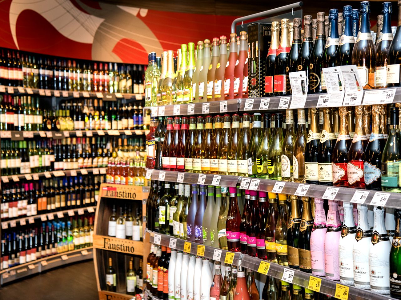 Lust auf einen edlen Tropfen? Unser Weinsortiment lässt keine Wünsche offen.
