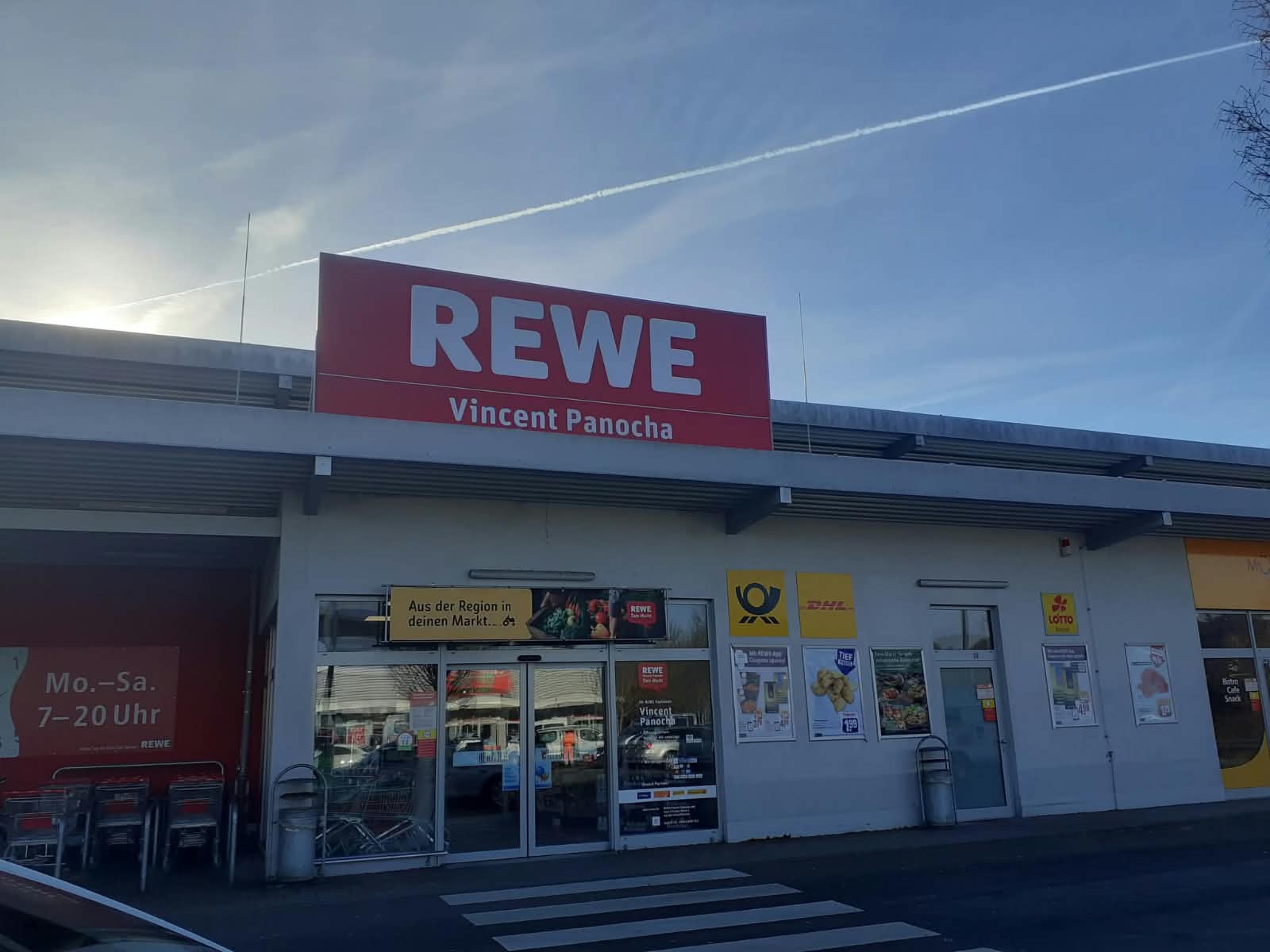 REWE Veitshöchheim Eingang