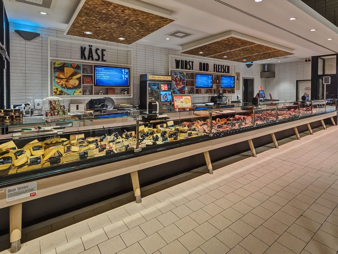 Fleisch und Käse Servicetheke