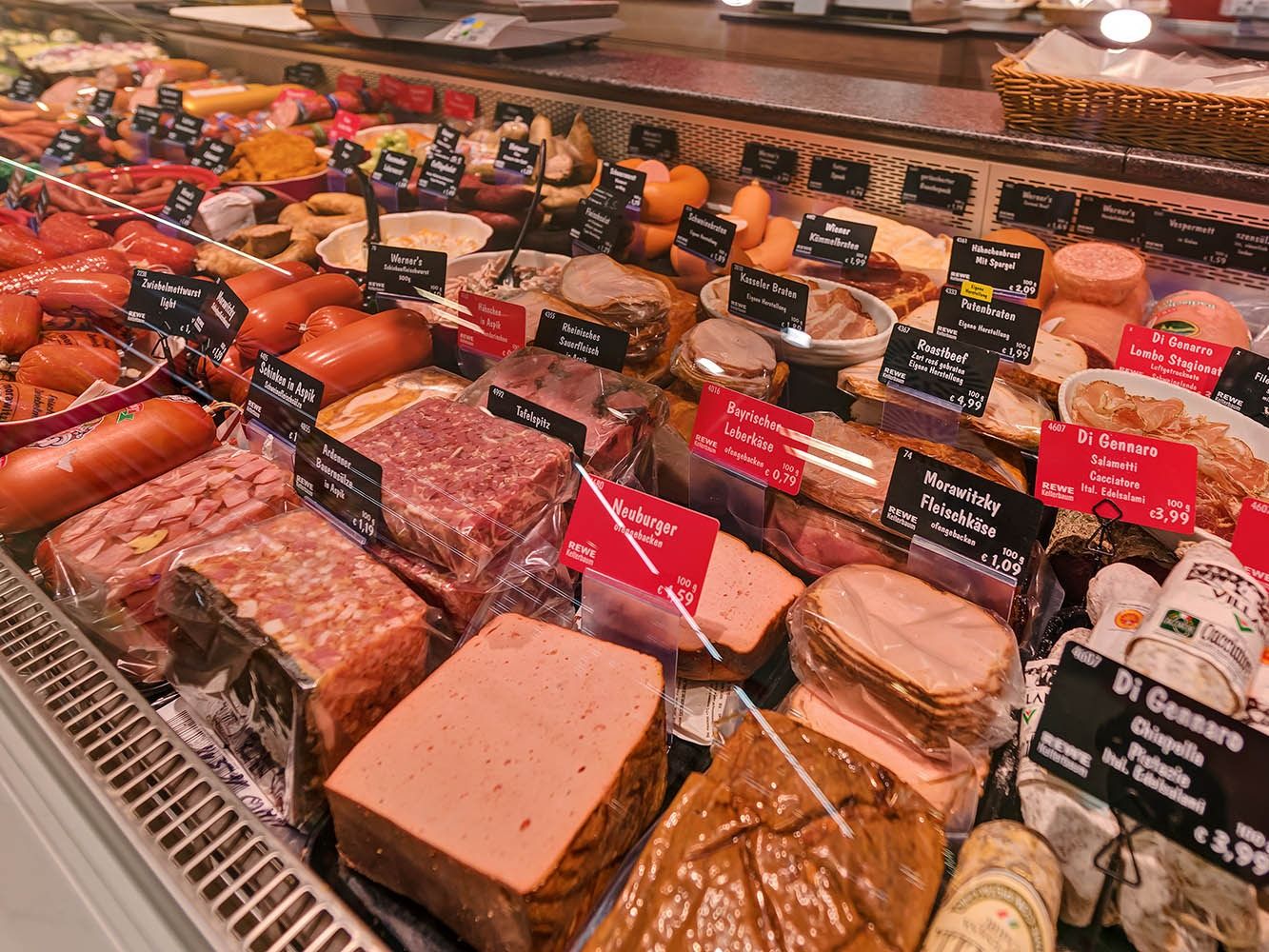 Käse, Wurst & Fleisch Servicetheke