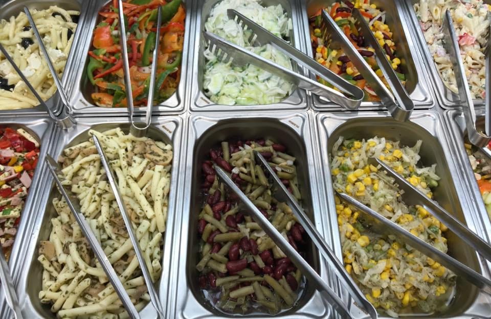 Frische Salate in