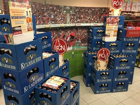 Nordkurve im Markt ( ole,ole,ole )