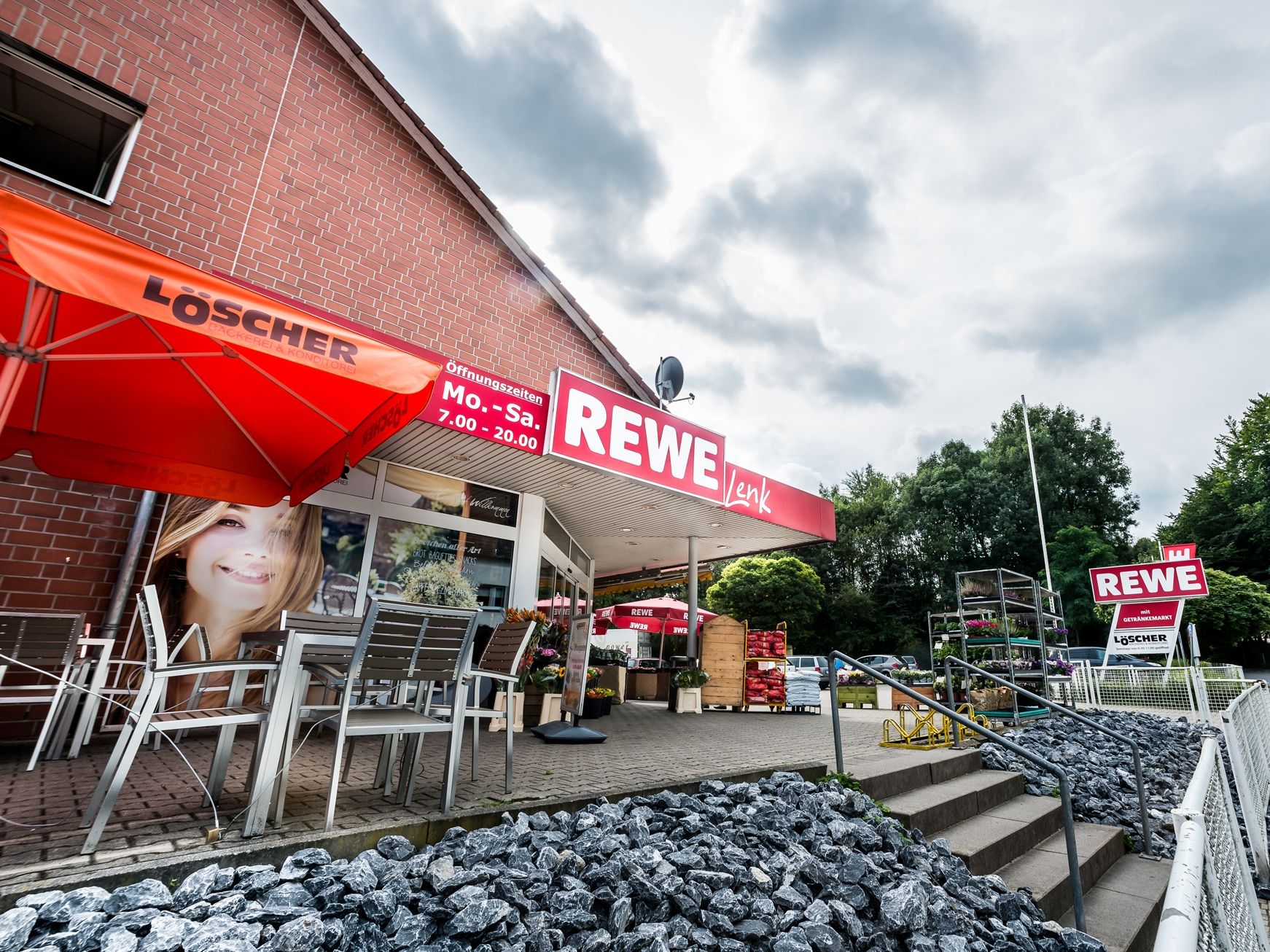 Einfach mal in Ruhe einen Kaffee genießen - im Café der Firma Löscher kein Problem