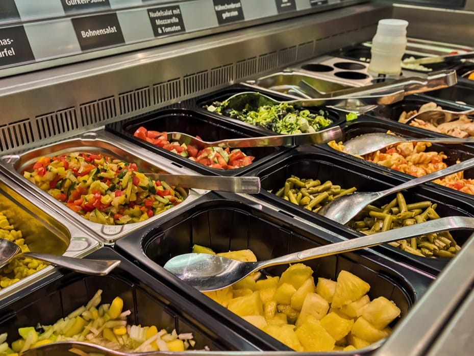 Salatbar - frisch und gesund