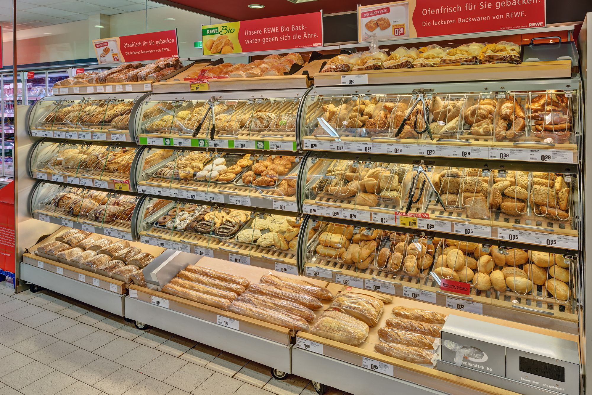 Knackfrische Brötchen und Bachwaren