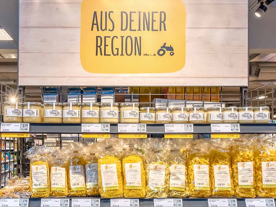 Regionale Produkte (Nudeln und Honig)