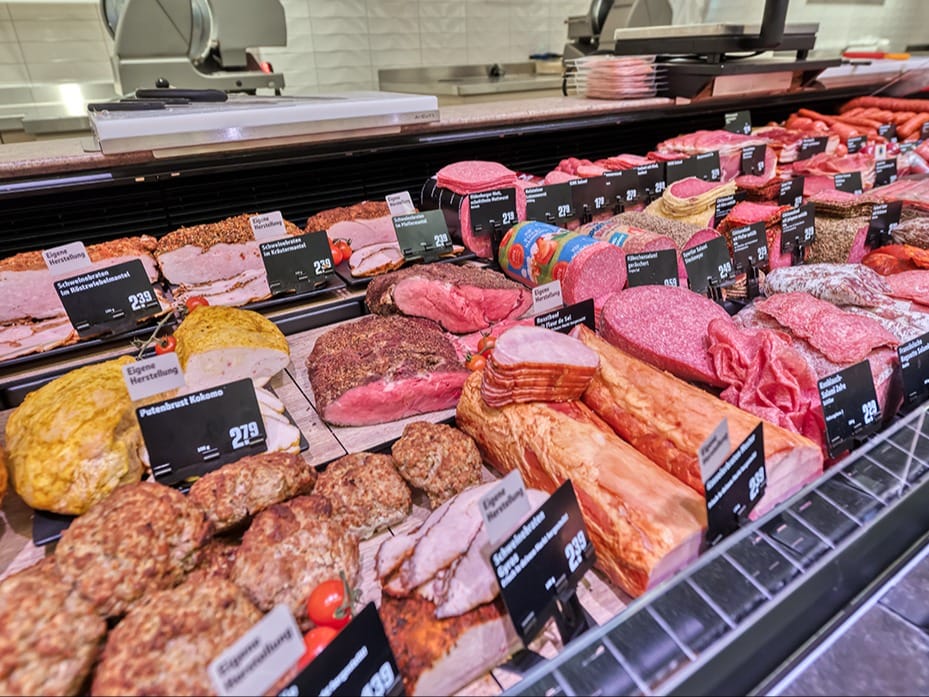 Fleisch Servicetheke