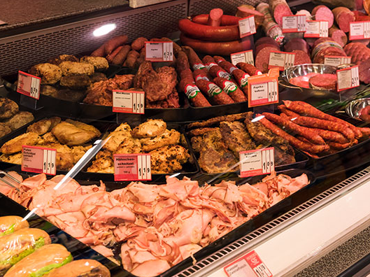 Fleisch aus der Bedientheke