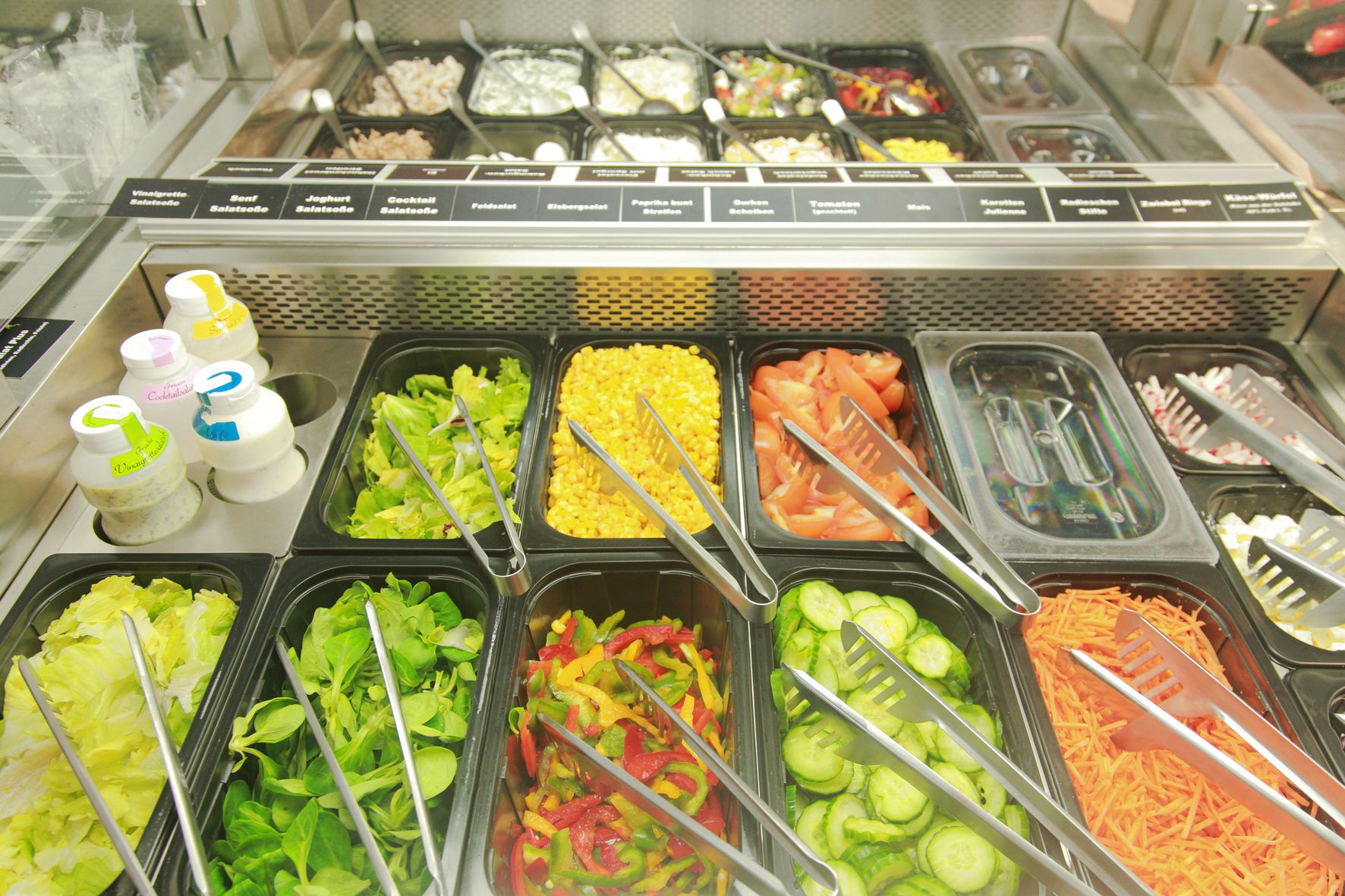 Unsere SalatbarFrisch, lecker & schnell auf dem Tisch